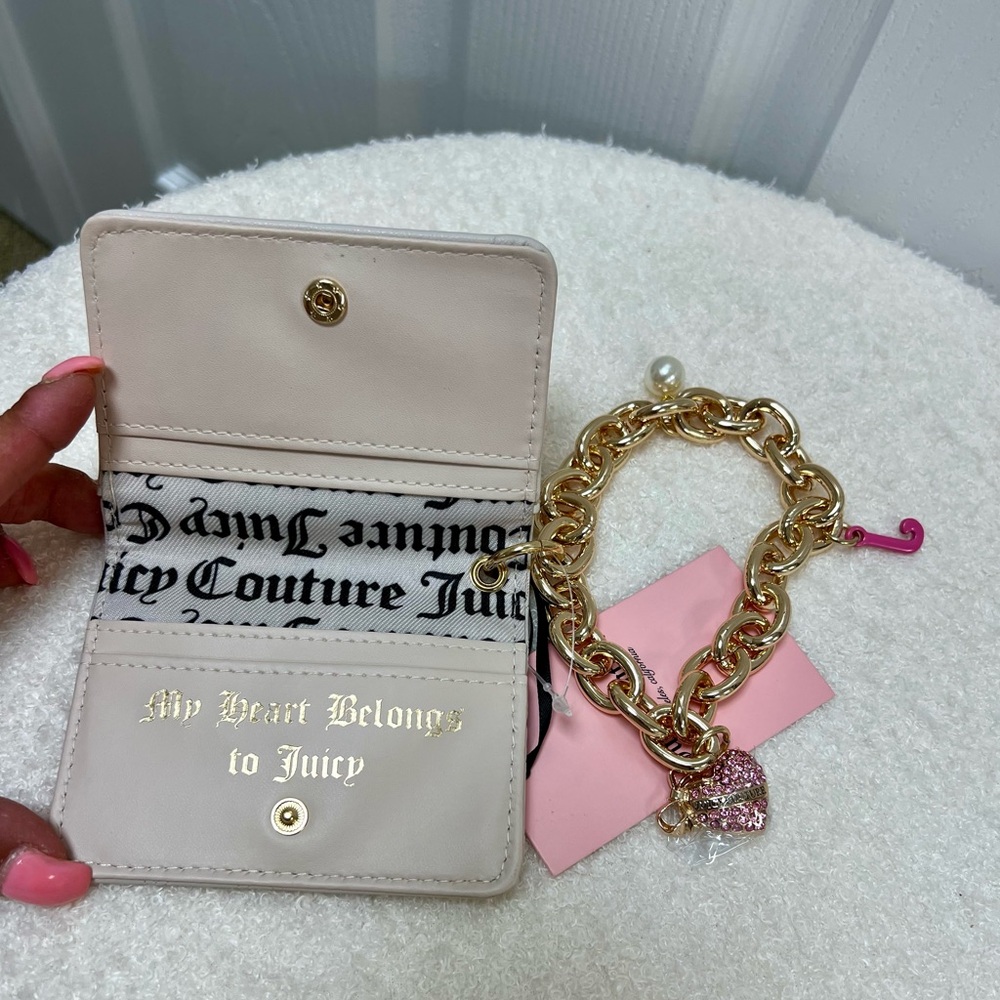 Juicy Couture Wristlet NWT - Picture 3 of 4